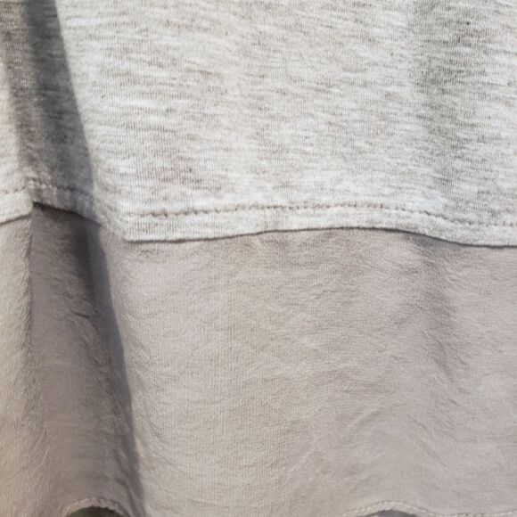 St. John Hi Lo Sequin Trim Top - Picture 9 of 11